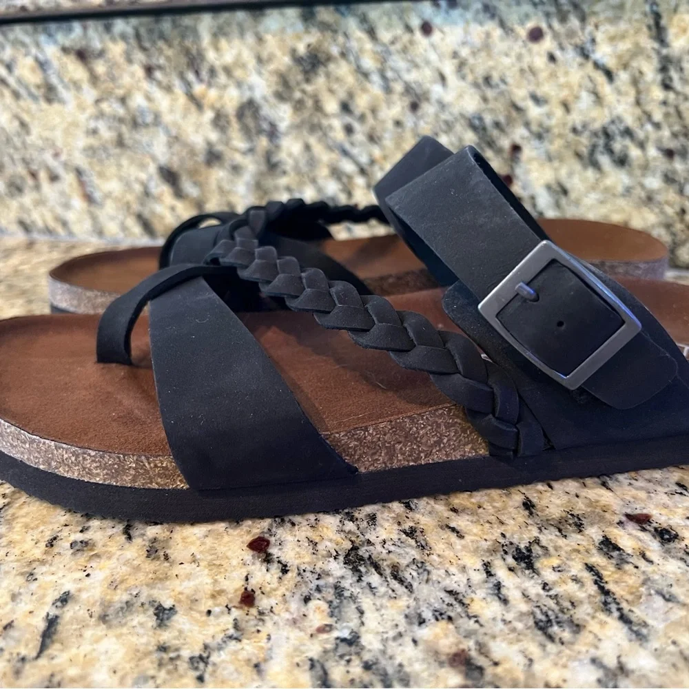 ⛰️NWOT WHITE MOUNTAIN🩴”Hazy” Black Braided Sandals W8 - Picture 2 of 5